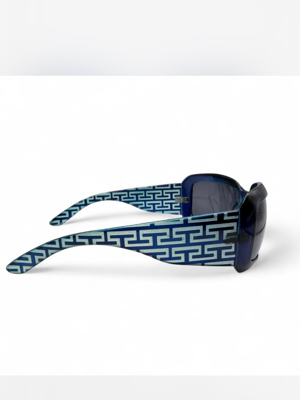 Vintage Y2K Blue Geometric Oversized Sunglasses Designer Inspired - Picture 4 of 7